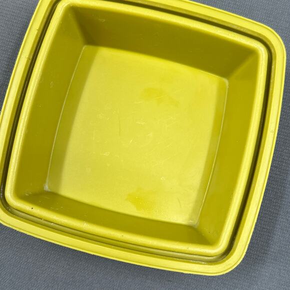 VTG Tupperware Pickle Keeper Container Avocado Green Lid Strainer Insert 7” Tall - Picture 9 of 15